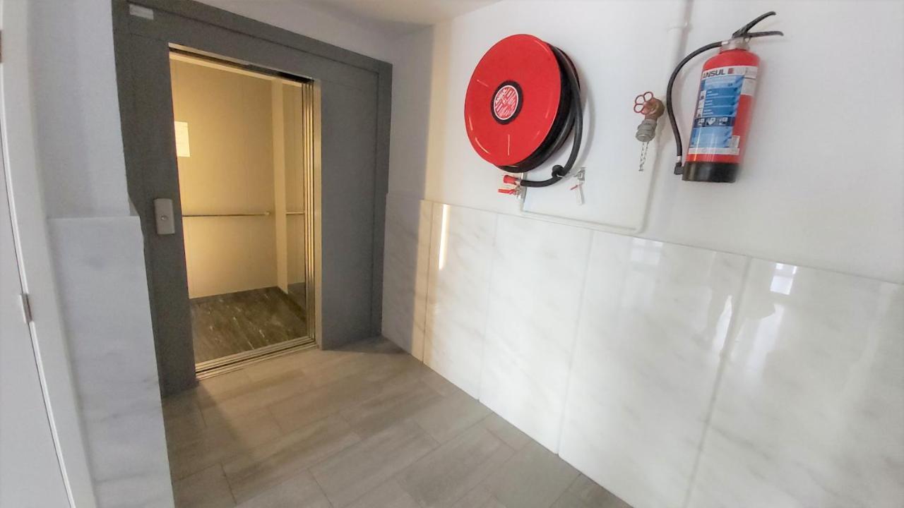 Marjori Oostende Met Gratis Parkeerplaats Exterior photo